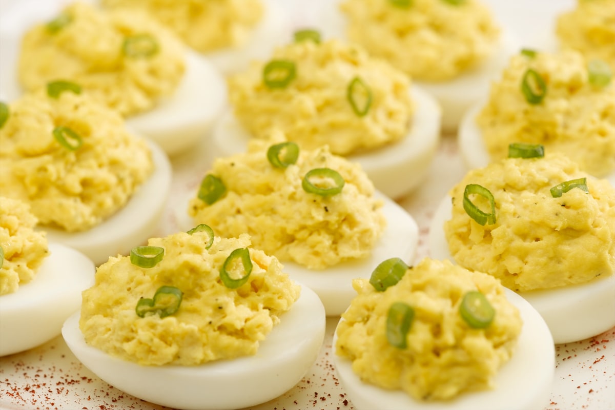 Duke's Sandwich Relish Deviled Eggs – Duke's Mayo